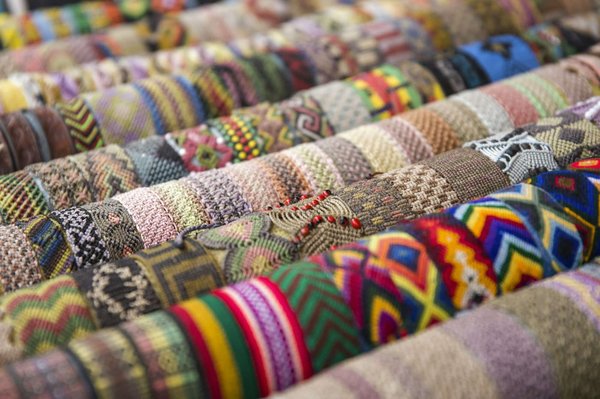 Choisir du Bogolan : un tissu qui soigne la peau et l'esprit